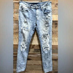 American Eagle distressed light wash jeans  32/34 slim versatile street skinny